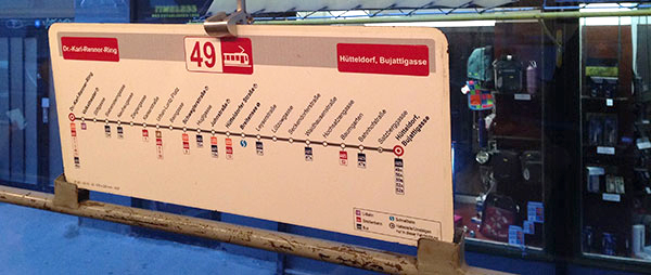 Neuer Linienplan in alter Garnitur der Linie 49